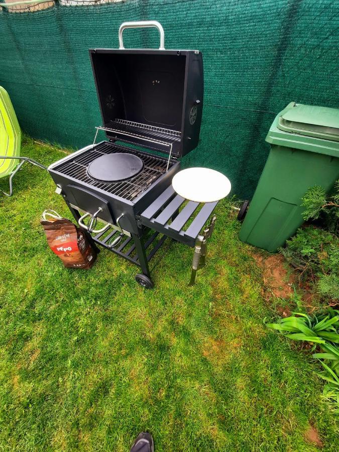 Apartman Sen Petrov Buitenkant foto